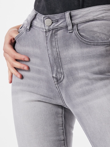 VILA Skinny Jeans 'Viekko' in Grau