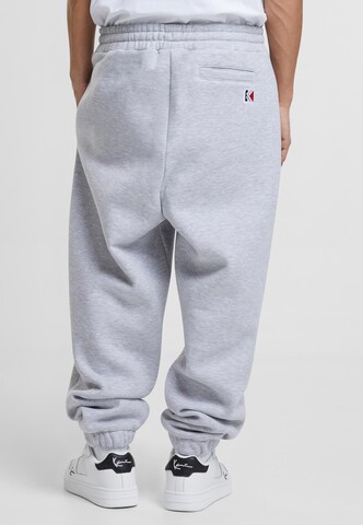 Loosefit Pantalon Karl Kani en gris