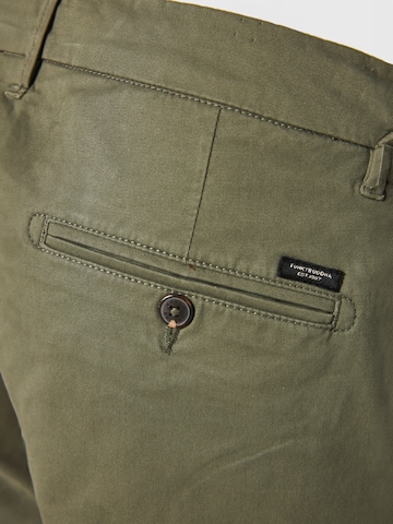 regular Pantaloni chino di Funky Buddha in verde