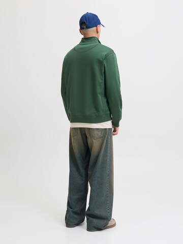 JACK & JONES Sweatshirt 'JOR' i grøn