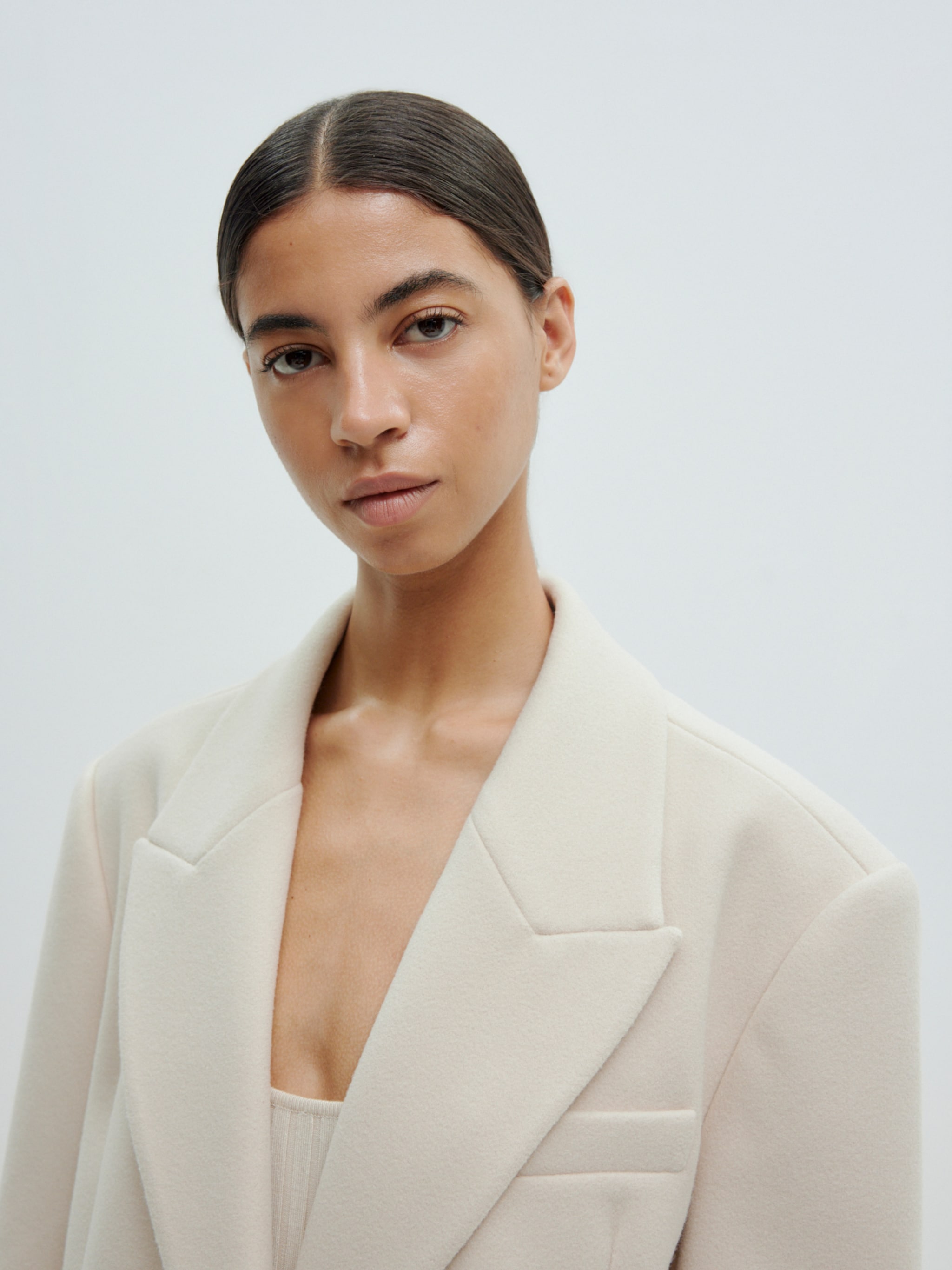 EDITED Producten Tussenmantel 'Domenika' Beige