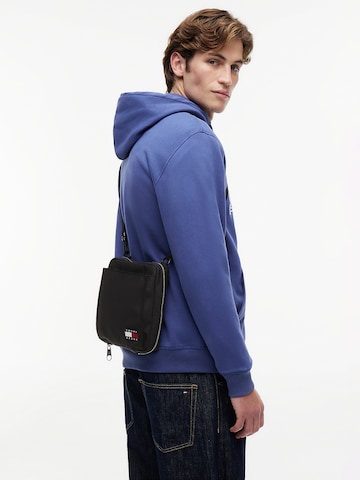 Tommy Jeans Crossbody bag 'Reporter' in Black