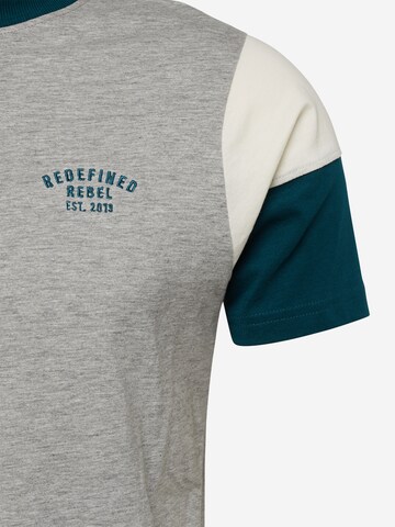 Maglietta 'Garry' di Redefined Rebel in grigio