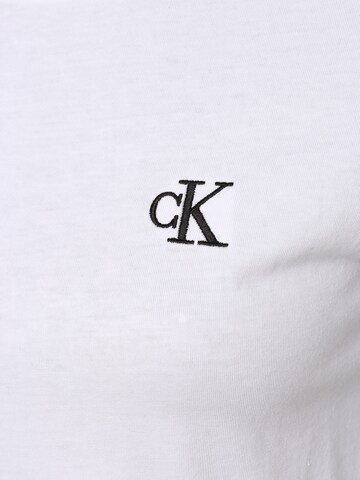 T-shirt Calvin Klein Jeans en blanc