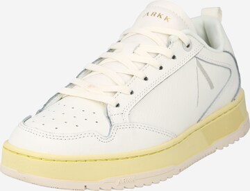 ARKK Copenhagen Sneakers low i hvit: forside