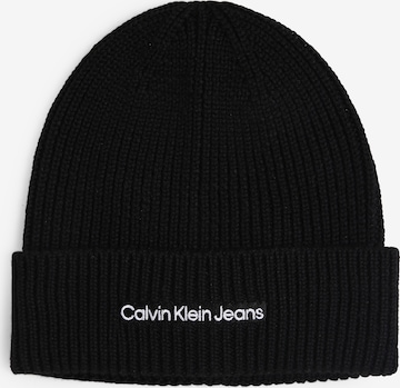 Calvin Klein Jeans Beanie in Black: front