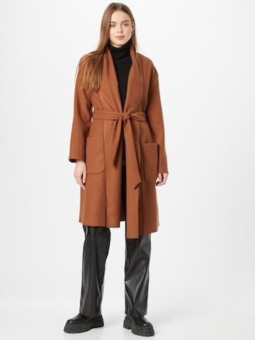 COMMA Between-Seasons Coat in Brown: front