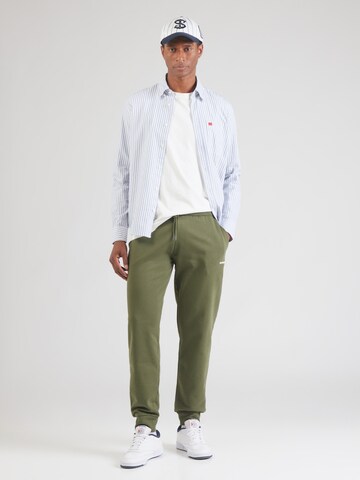 Effilé Pantalon Superdry en vert