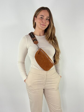 lePelou - Riñonera 'ONDA medium' en marrón