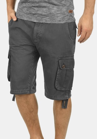 !Solid Regular Cargoshorts 'Vizela' in Grau: predná strana