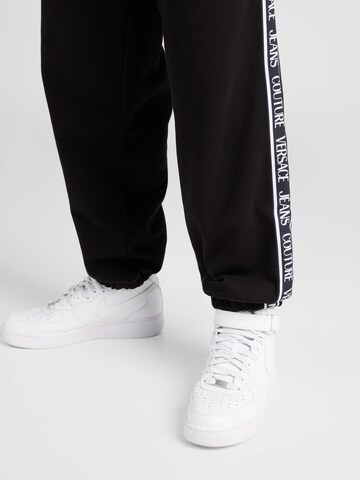 Versace Jeans Couture Tapered Broek in Zwart