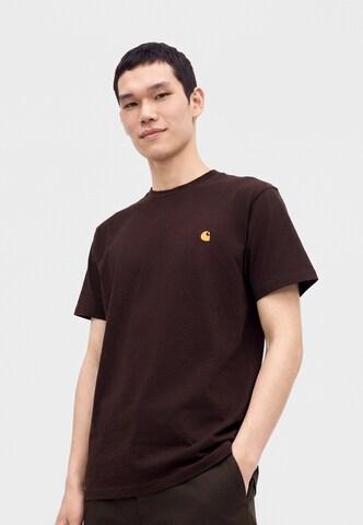 Carhartt WIP Μπλουζάκι 'Chase' σε καφέ: μπροστά
