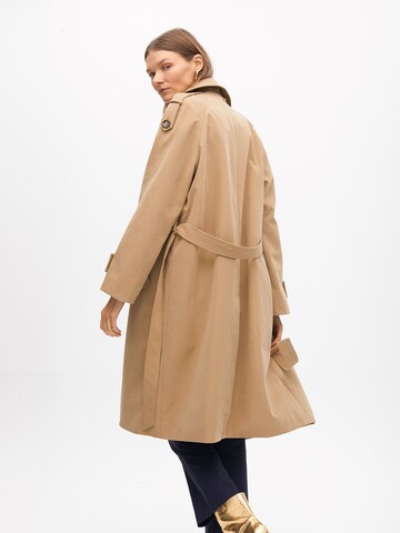 Manteau mi-saison Lola Casademunt en beige