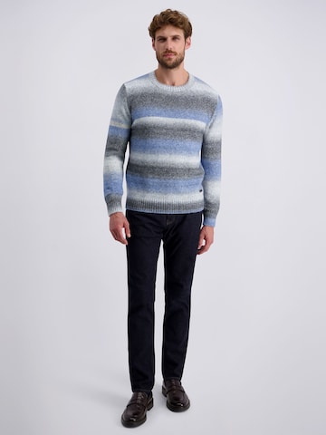 PIERRE CARDIN Sweater in Blue