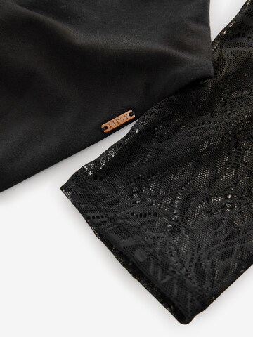 Body de la Lipsy pe negru