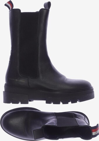 TOMMY HILFIGER Dress Boots in 35 in Black: front