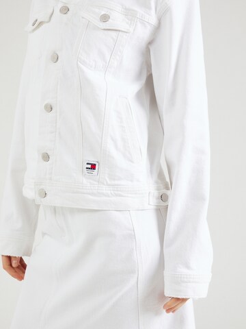 Veste mi-saison Tommy Jeans en blanc