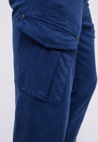 MUSTANG Loose fit Cargo Pants in Blue