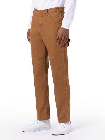 DICKIES regular Cargobukser 'CARPENTER' i brun: forside