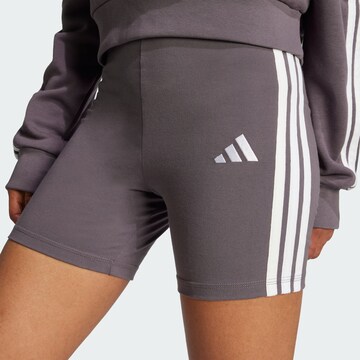 ADIDAS SPORTSWEAR Skinny Sportsbukser 'Essentials' i grå