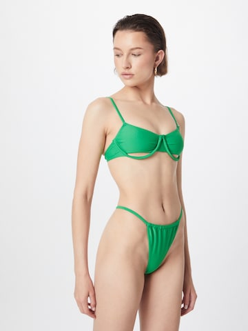 Nasty Gal Balconette Bikini - zöld: elől
