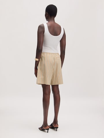 EDITED Loosefit Shorts 'Sylvie' in Beige