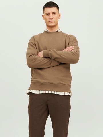 JACK & JONES Sweatshirt 'Star' i brun: forside