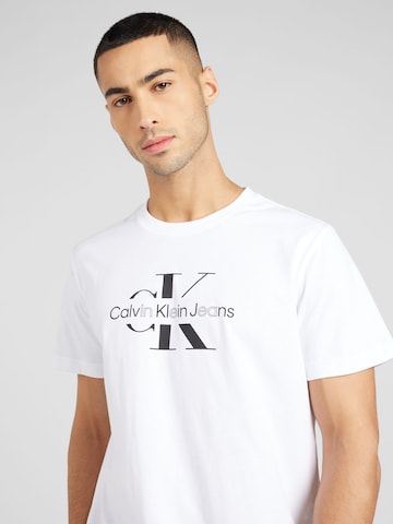 T-Shirt Calvin Klein Jeans en blanc