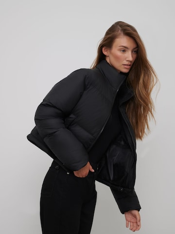 RÆRE by Lorena Rae Between-season jacket 'Coven' in Black