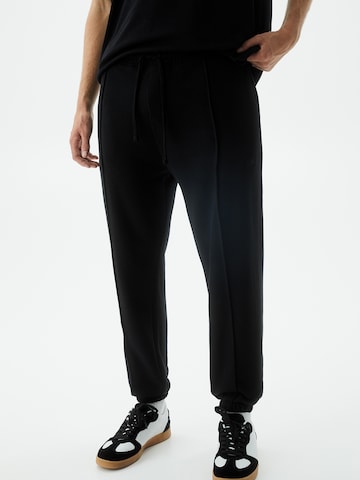 Pull&Bear Tapered Broek in Zwart