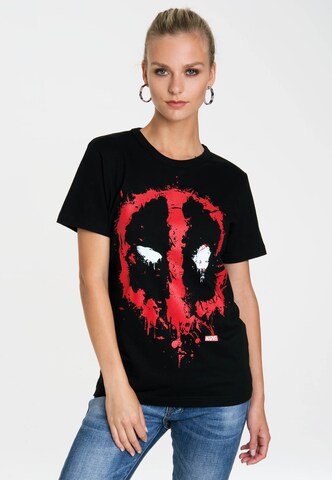 LOGOSHIRT Shirt 'Marvel Deadpool Face' in Zwart: voorkant