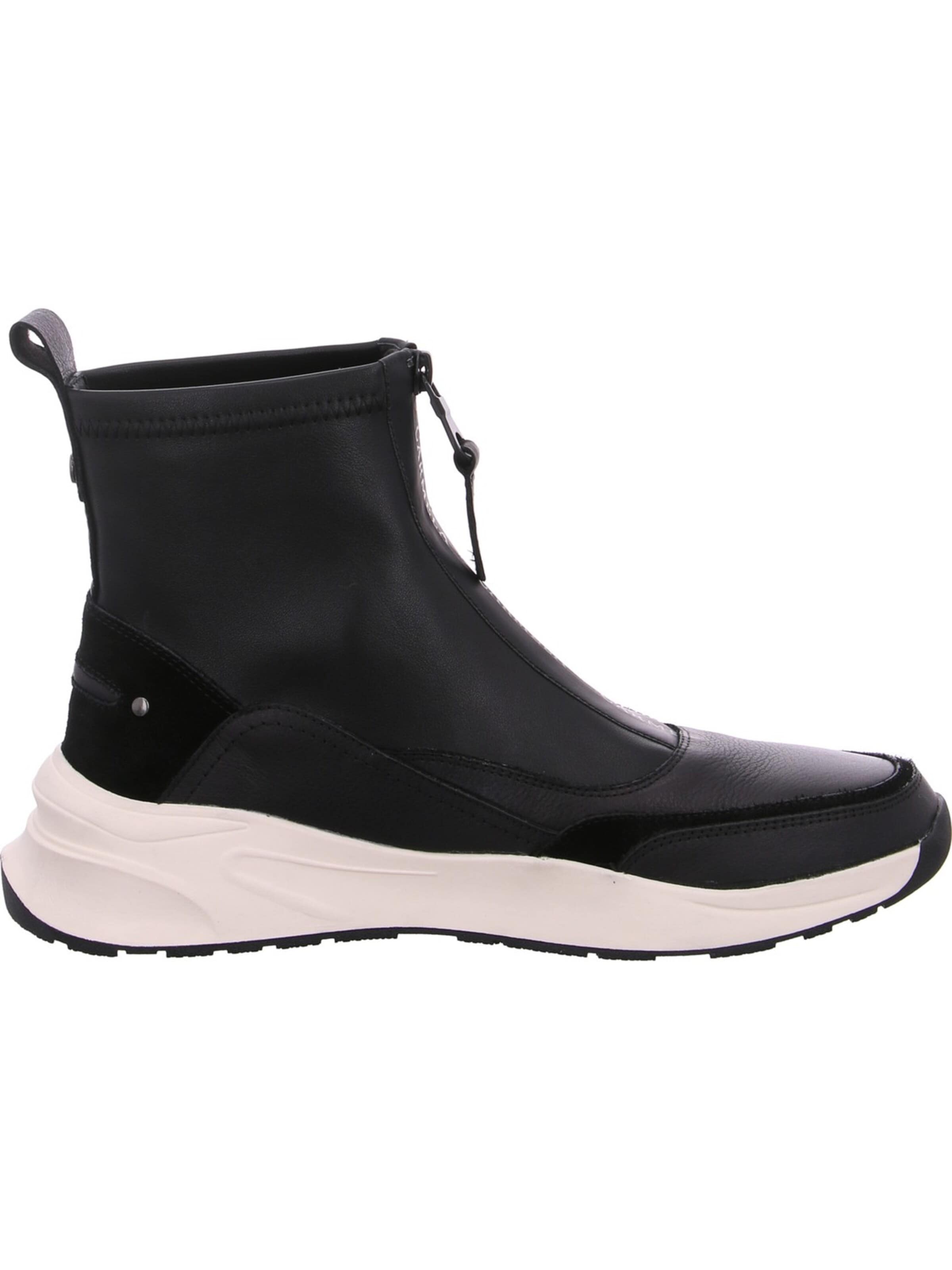 Carmela Ankle Boots in Black