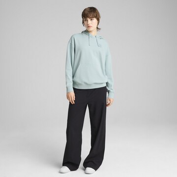 Sweat-shirt 'Ess' PUMA en vert