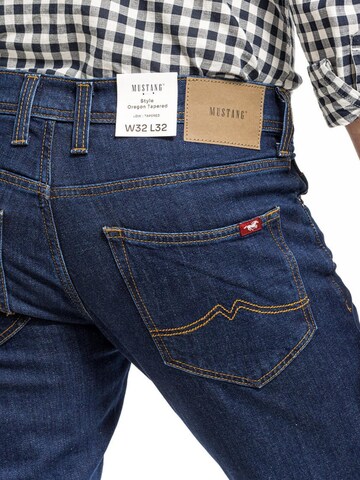 Slimfit Jeans di MUSTANG in blu