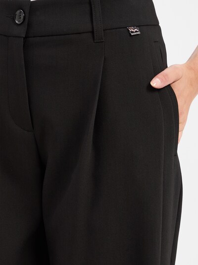 Marc Cain Pantalon à pince en noir, Vue avec produit