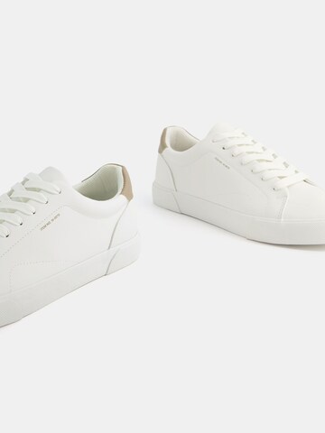 Baskets basses Bershka en blanc