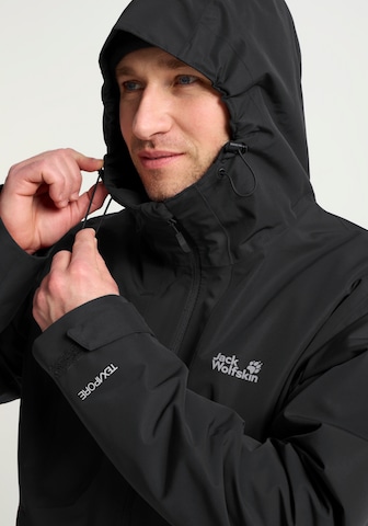 JACK WOLFSKIN Performance Jacket in Black
