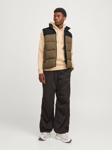 Gilet 'JJMOON' JACK & JONES en marron