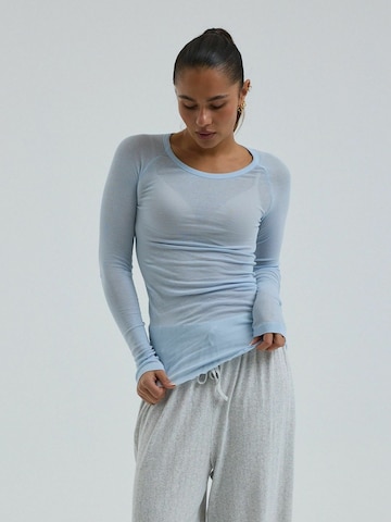 Haut ' Cotton ' Seamless Basic en bleu