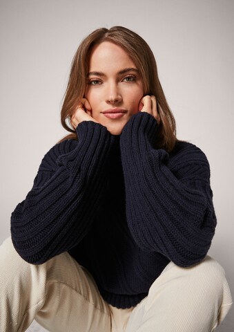 COMMA Sweater in Blue