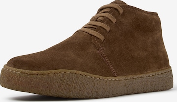 CAMPER - Botines chukka ' Peu Terreno ' en marrón: frente