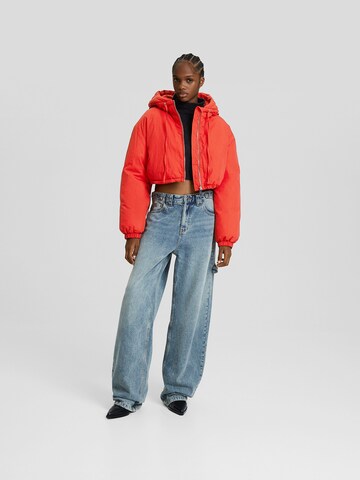 Bershka Prechodná bunda - Červená