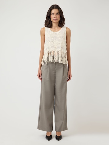 Maglietta intima di YAS in beige: frontale