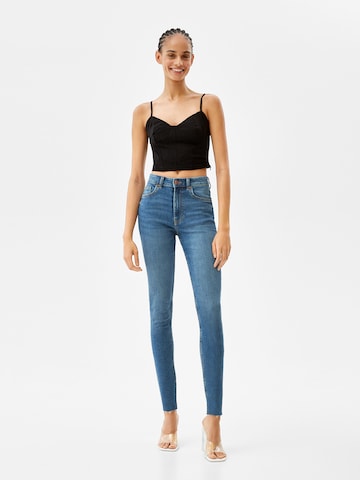 Bershka Skinny Fit Дънки в синьо