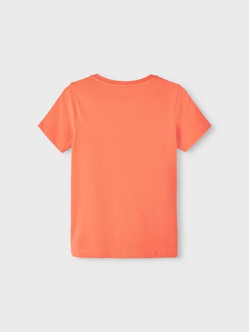 NAME IT T-shirt 'Fuzze Kikkoman' i orange