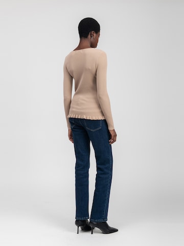 Influencer Sweter w kolorze beżowy