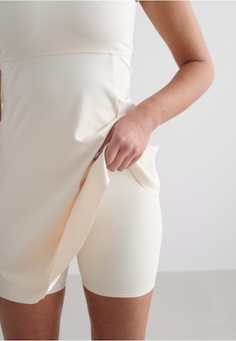 Aim'n Sportkleid 'Sense' in Weiß