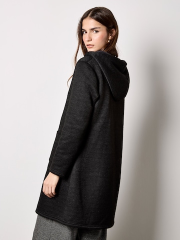 Apricot Tweed Fleece Lined Jacket ' ' in Schwarz