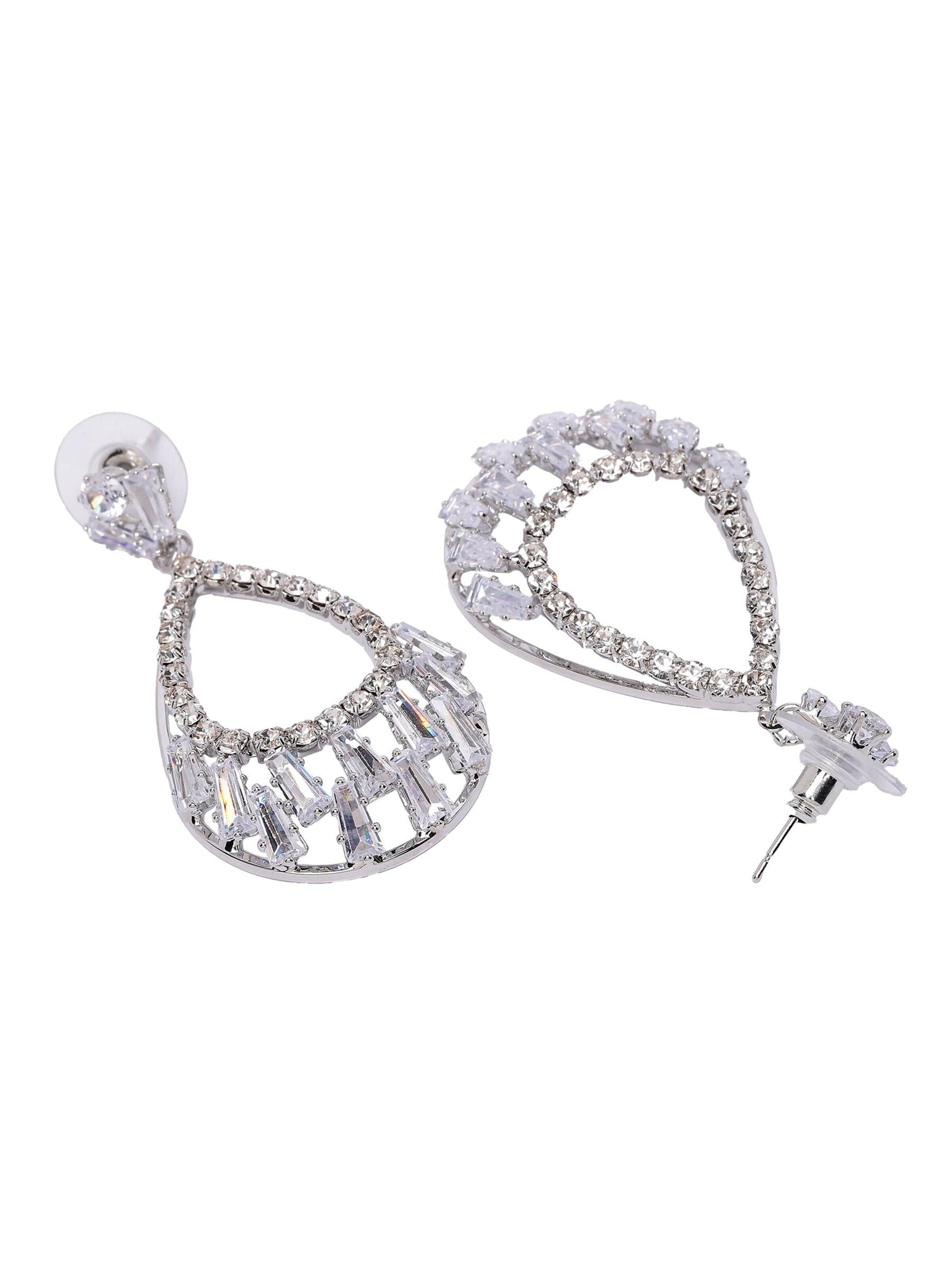 Boucles d'oreilles 'Zlatasa' AVANT-GARDE PARIS en argent