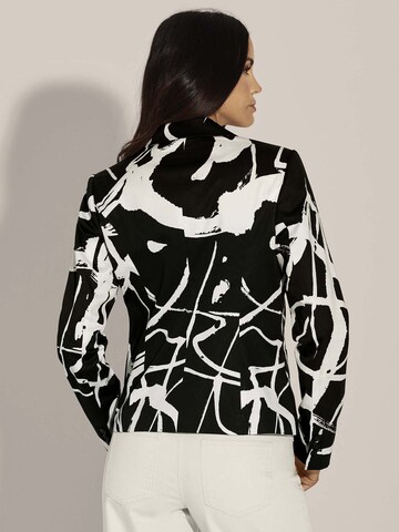 MADELEINE Blazer in Schwarz